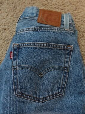 Levi's Women's Light Blue Straight Leg Jeans